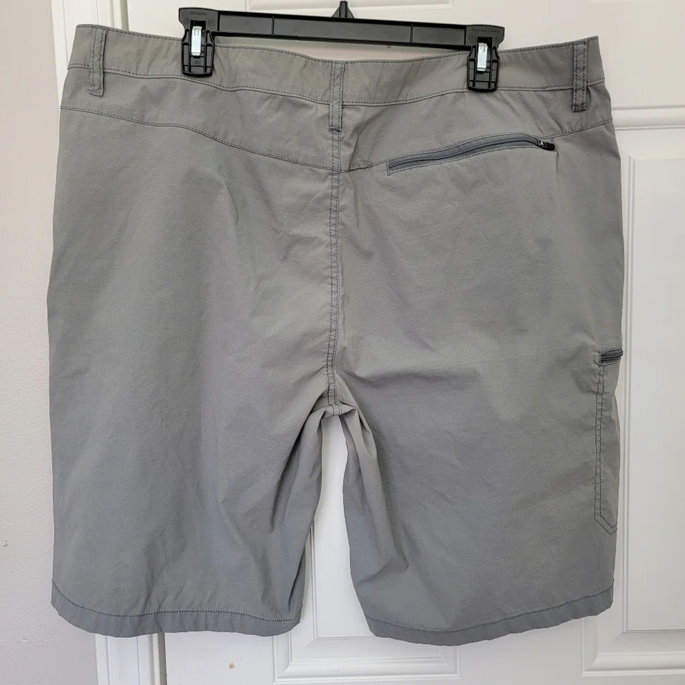 Original Weatherproof Vintage Straight Fit Mens Gray Shorts Zip Pocket Size 40 - Picture 4 of 13